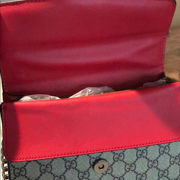 Handbag - Picture 5 of 8